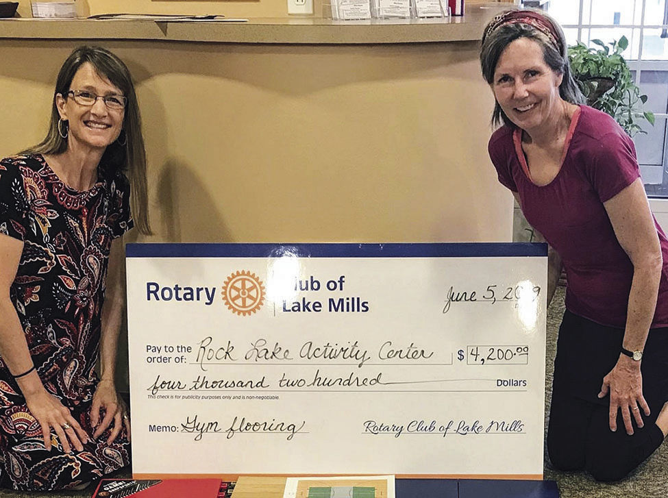 Rotary Club donates to Center